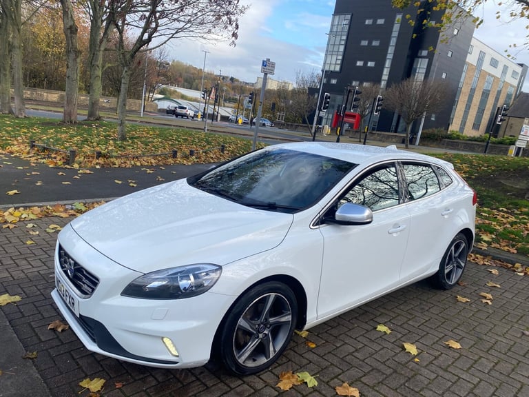 2013 Volvo V40 D2 R DESIGN 5dr HATCHBACK Diesel Manual