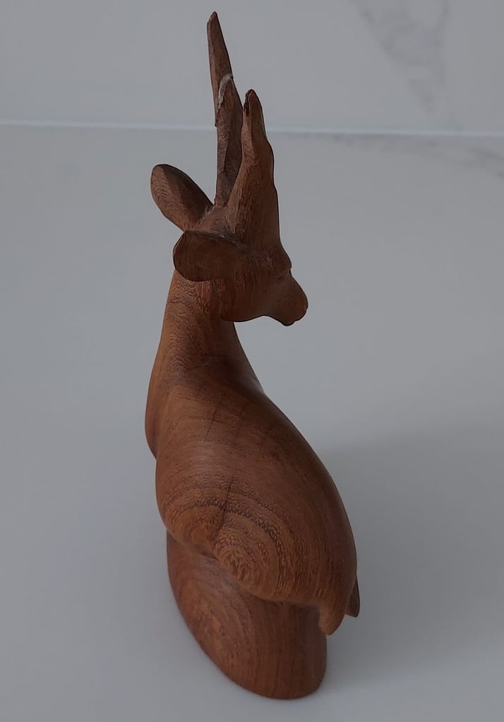 Vintage Carved Wooden Ornamental Sitting Deer 14 cm Tall
