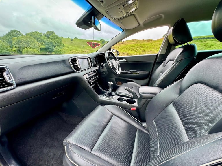 2016 Kia Sportage 1.7 CRDi 3 Euro 6 (s/s) 5dr ESTATE Diesel Manual