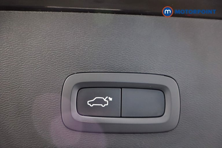 2021 Volvo XC40 1.5 T3 [163] R DESIGN 5dr SUV Petrol Manual