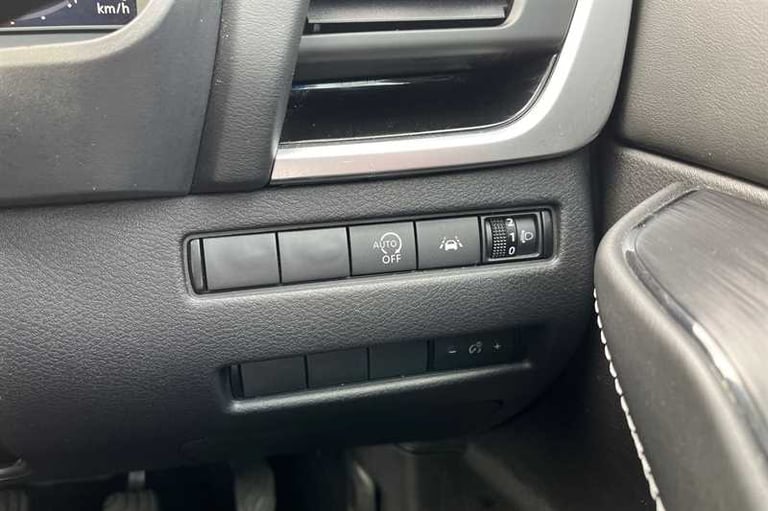 2022 Nissan Qashqai 1.3 DIG-T MH N-CONNECTA 5DR Hatchback Petrol Manual