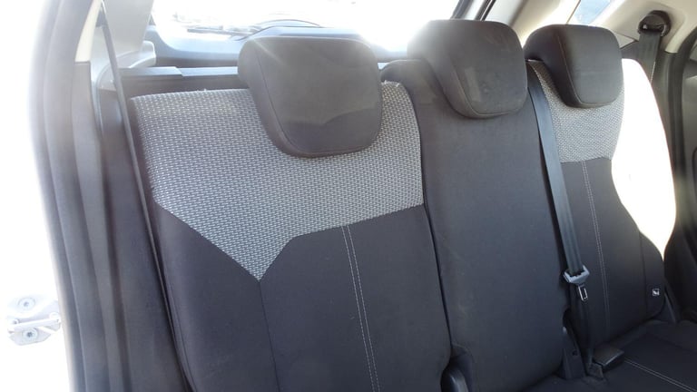 FORD ECOSPORT 1.5 Zetec 2015