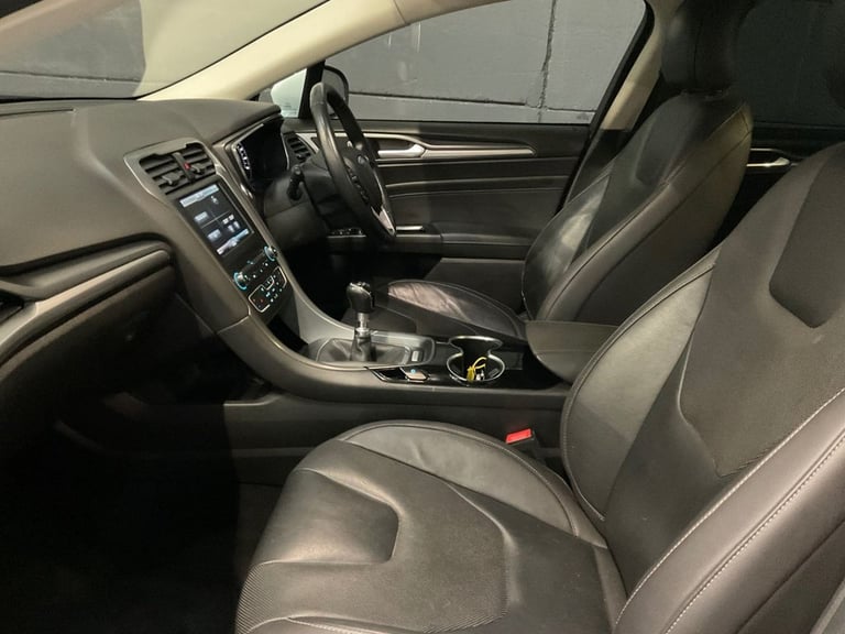 2016 Ford Mondeo 2.0 TDCi Titanium 5dr HATCHBACK DIESEL Manual