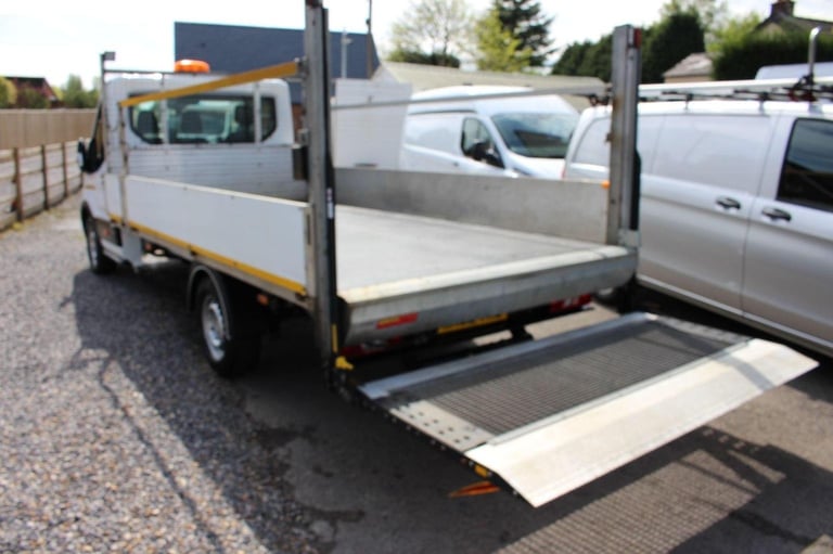 image for FORD TRANSIT 2.0 350 EcoBlue Leader Manual RWD L4 Euro 6 (s/s) 2dr 2022