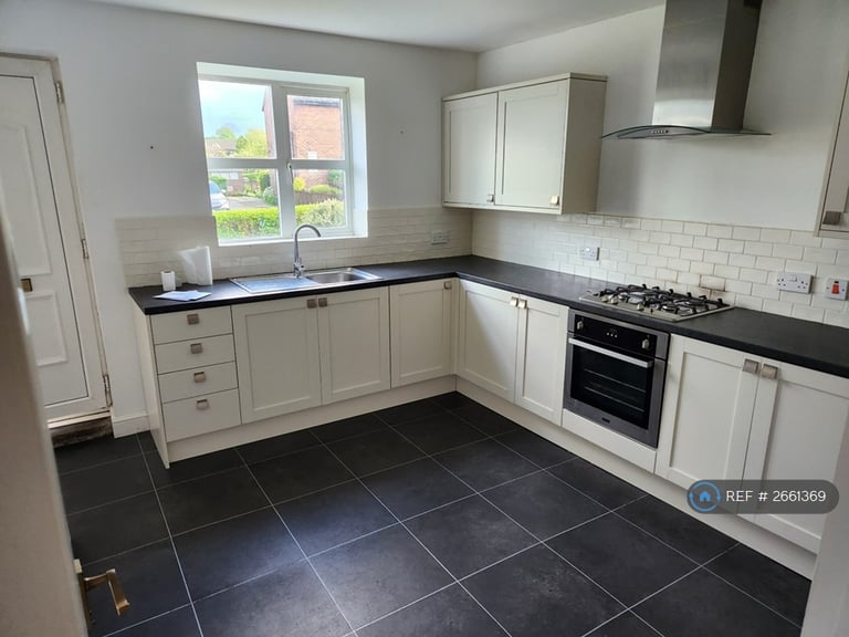 3 bedroom house in Hill Top Crescent, Mirfield, WF14 (3 bed) (#2661369)