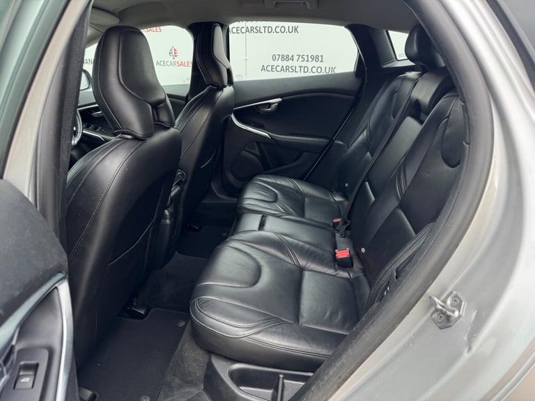 2016 Volvo V40 D3 [4 Cyl 150] Inscription 5dr Geartronic HATCHBACK DIESEL Automatic