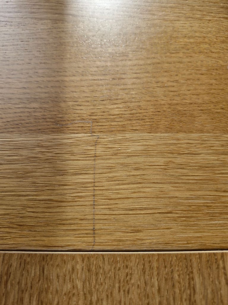 Dining table and 4 chairs 