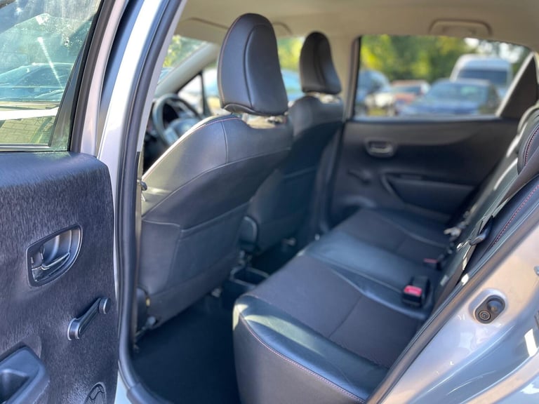 TOYOTA YARIS 1.3 Dual VVT-i Trend 2012