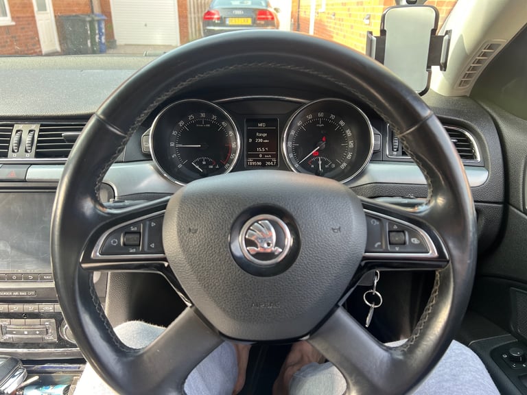 Skoda, SUPERB, Hatchback, 2009, Semi-Auto, 1968 (cc), 5 doors