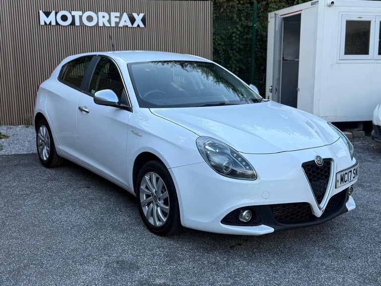 image for 2017 Alfa Romeo Giulietta 2.0 JTDM-2 Super Euro 6 (s/s) 5dr HATCHBACK Diesel Manual