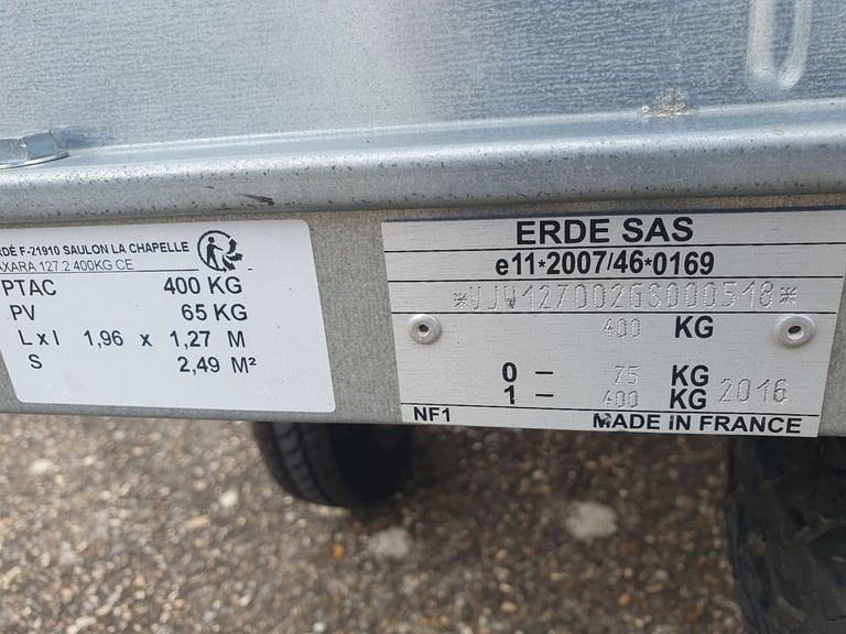 Daxara 127 Trailer with high frame and cover 