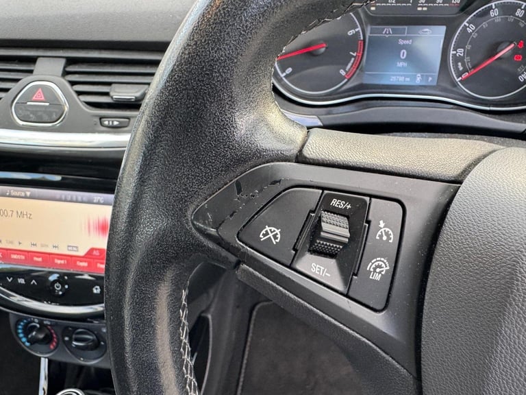 VAUXHALL CORSA 1.4i SE Auto Euro 6 3dr 2015