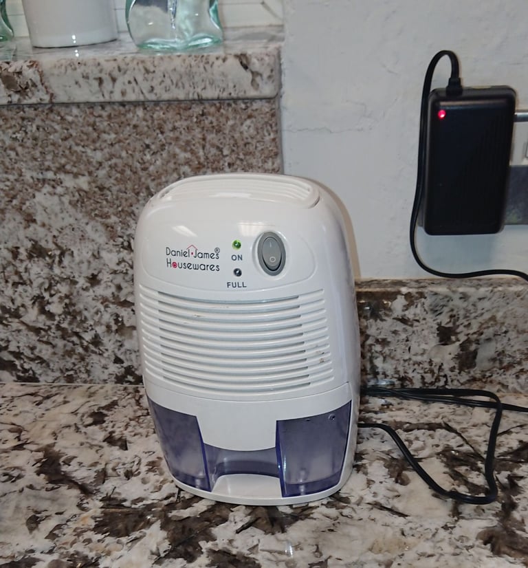 Dehumidifier mini portable 