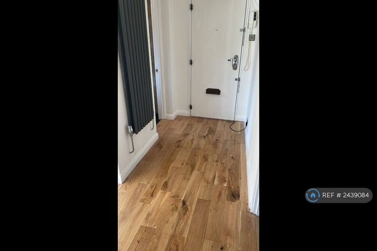 1 bedroom in Damorie House, London, SW4 (#2439084)