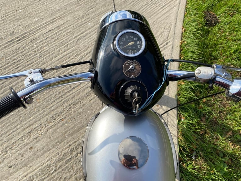 TRIUMPH TIGER CUB 200, 1955, PLUNGER, GOOD LOOKING LIGHTWEIGHT CLASSIC, 