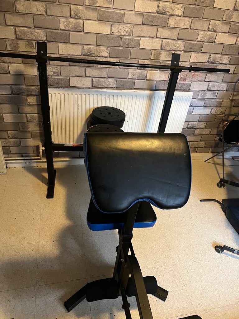 Weight bench & weights 