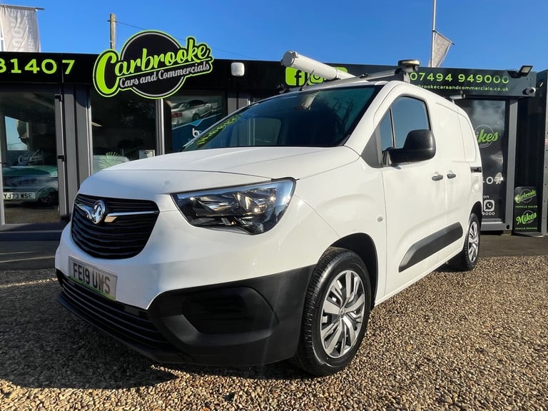 image for 2019 Vauxhall Combo 2300 1.6 Turbo D 100ps H1 Edition Van PANEL VAN Diesel Manual