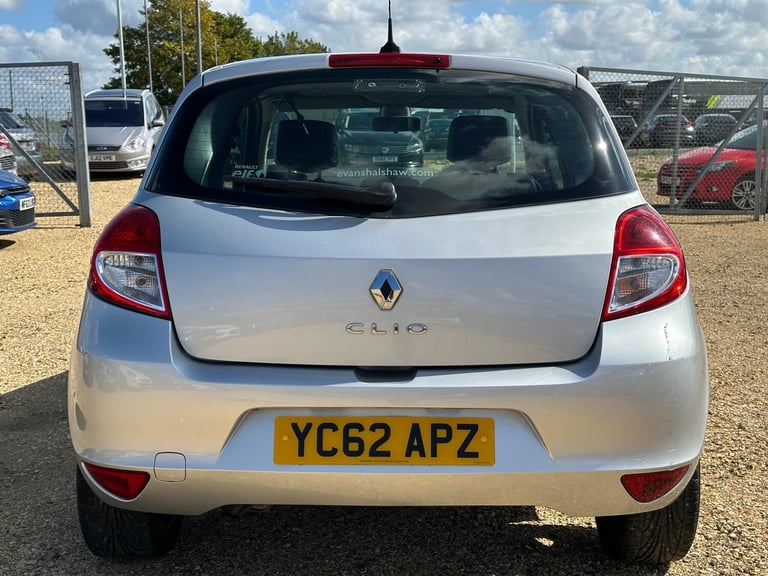 2012 Renault Clio 1.2 Dynamique TomTom Euro 5 3dr HATCHBACK Petrol Manual