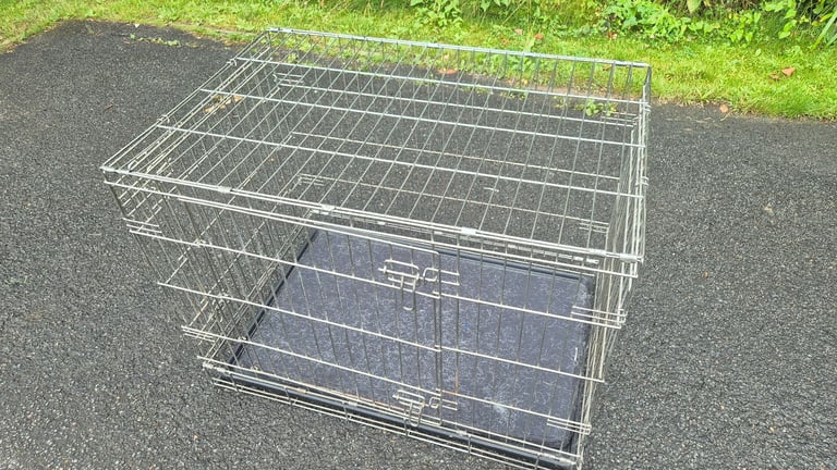 Large Dog Crate and Mat