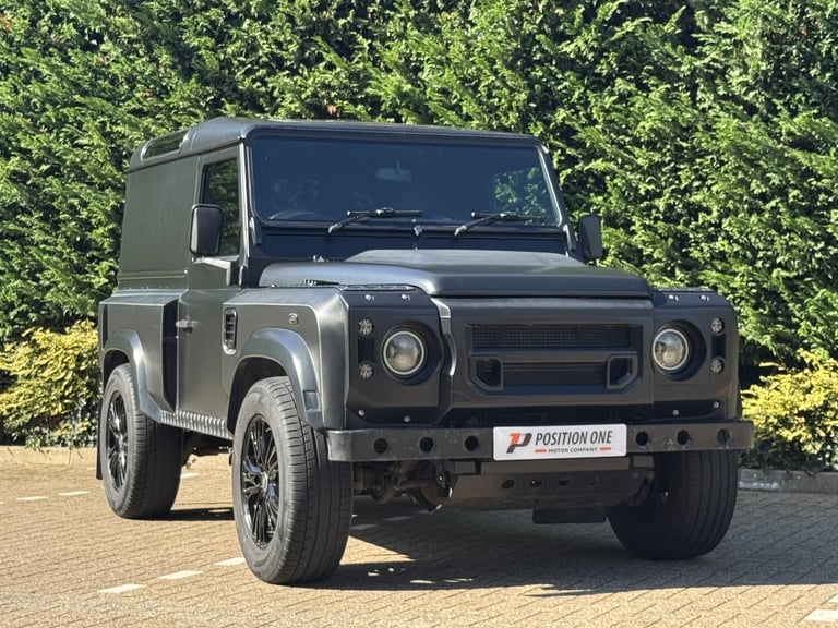 2010 Land Rover Defender 90 2.4 TDCi Hard Top SUV 3dr Diesel Manual 4WD SWB Euro 4 (122 bhp) SUV ...