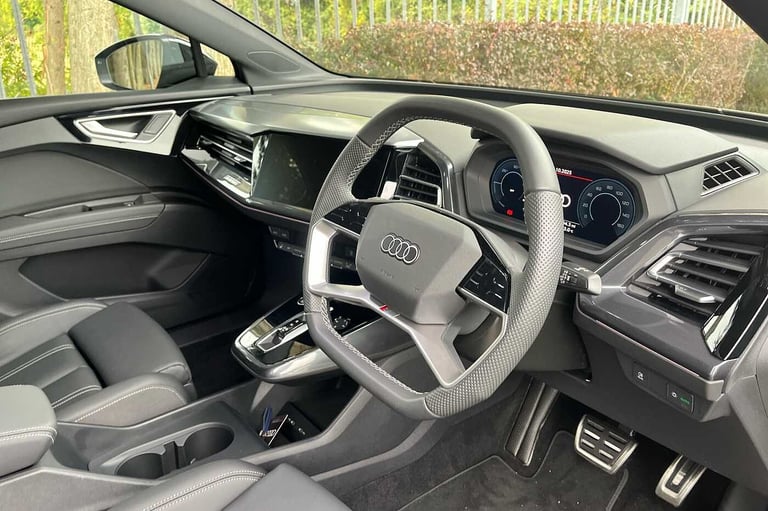 2025 Audi Q4 e-tron 150kW 40 63kWh Black Edition 5dr Auto SUV Electric Automatic