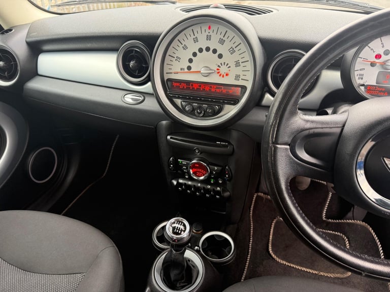 2011 MINI Hatch 1.6 Cooper Euro 5 (s/s) 3dr HATCHBACK Petrol Manual