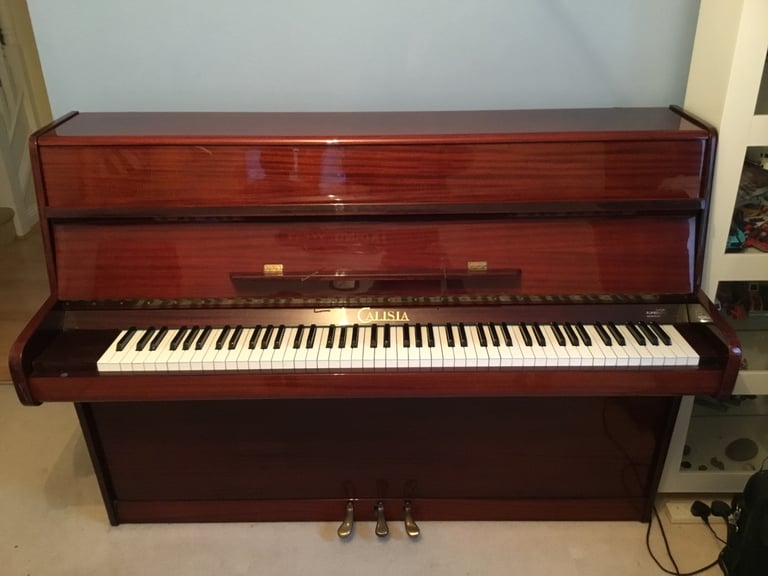 Modern upright piano - full size 88 keys + practice pedal - Calisia