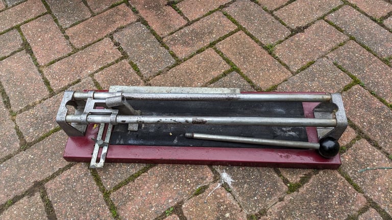 image for Tile cutter 