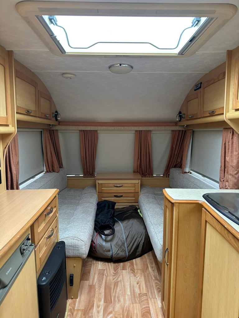 2005 Elddis Xscape 482/ 2 berth