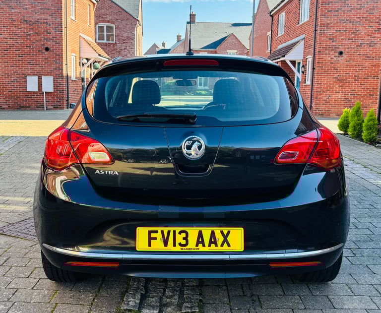Vauxhall ASTRA J 2013 ,  1.4 PETROL 