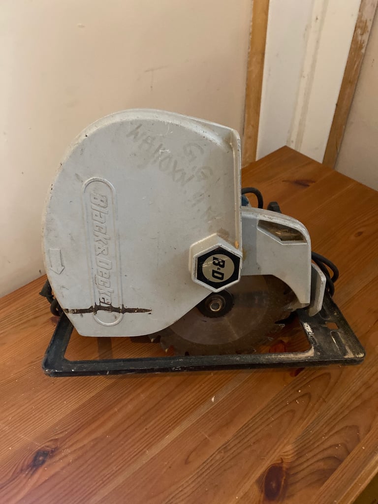 Black & Decker circular saw