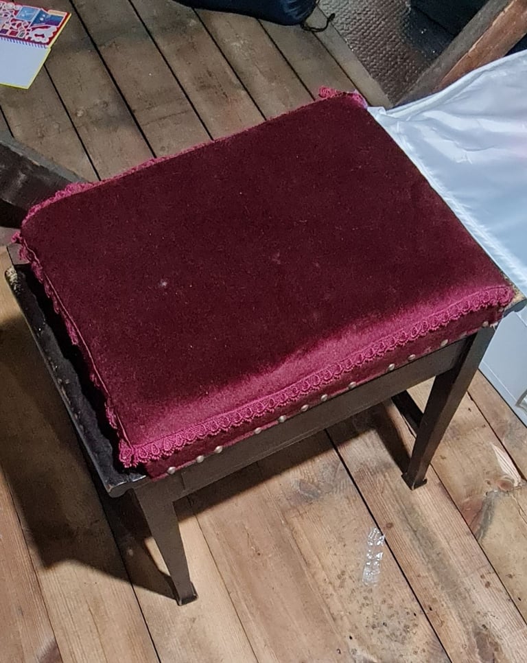 Piano stool/chair/seat