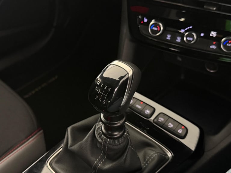 2021 Vauxhall Mokka 1.2 Turbo 100 SRi Nav Premium 5dr HATCHBACK PETROL Manual