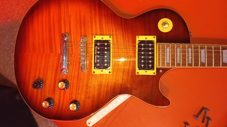 Epiphone les paul guitar