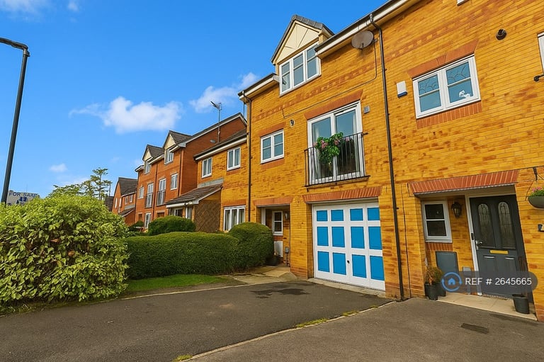 4 bedroom house in Kingfisher Way, Fleetwood, FY7 (4 bed) (#2645665)