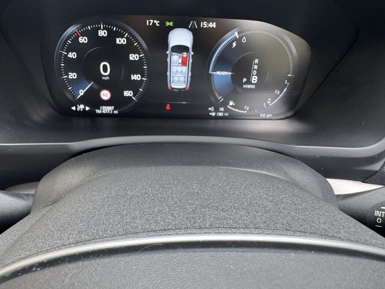 2018 Volvo XC90 T8 2.0 T8 TWIN ENGINE MOMENTUM PRO AWD 5DR Automatic 4x4 Petrol/Electric Automatic