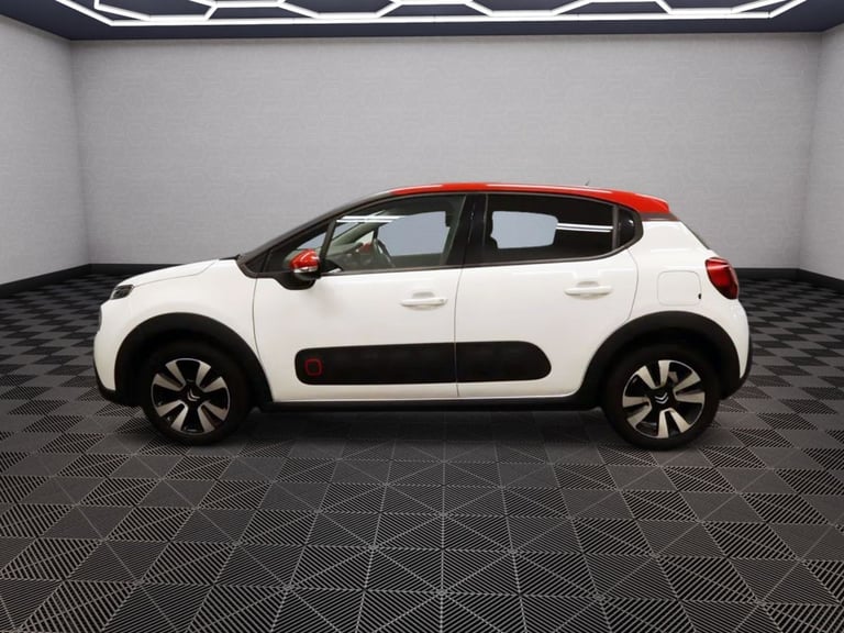 2017 Citroen C3 1.2 PureTech Flair Hatchback 5dr Petrol Manual Euro 6 (82 ps) F/S/H! 2 FORM Hatch...