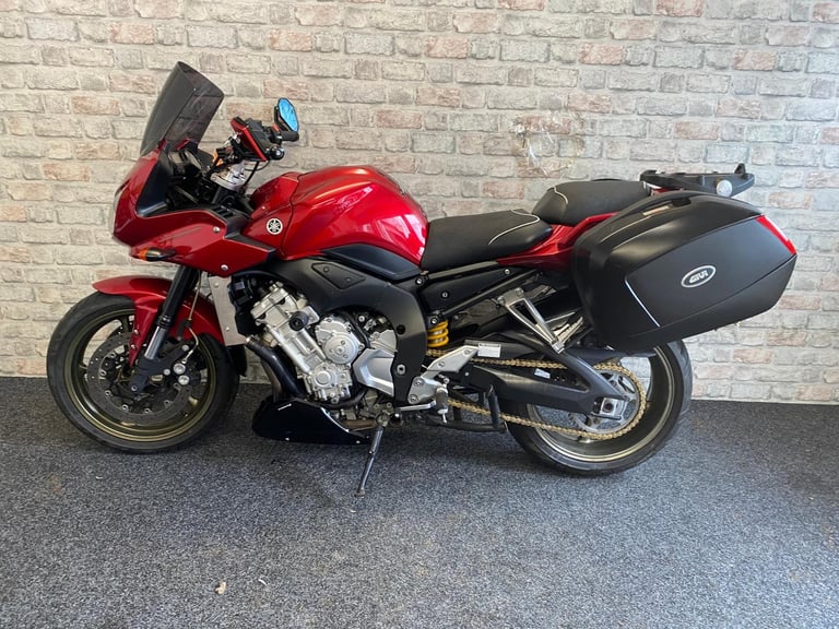 2008 Yamaha FZ1 1000 Fazer - HPI clear - Long Mot - Panniers 