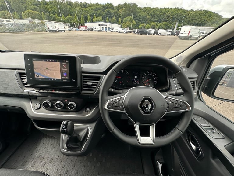 2024 Renault Trafic 2.0 dCi Blue 30 Extra Sport Crew Van EDC LWB Euro 6 (s/s) 6dr WINDOW VAN Dies...