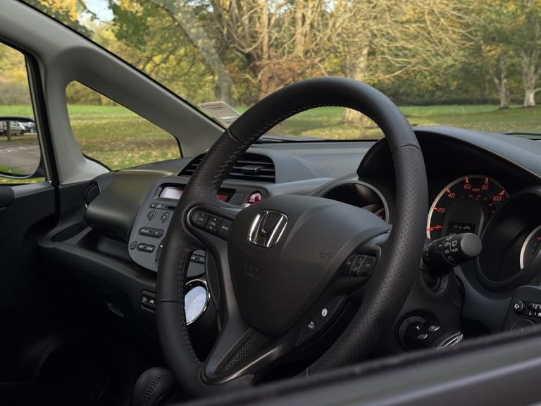 2013 Honda Jazz 1.4 i-VTEC ES Plus Hatchback 5dr Petrol CVT Euro 5 (99 ps) Hatchback Petrol Autom...