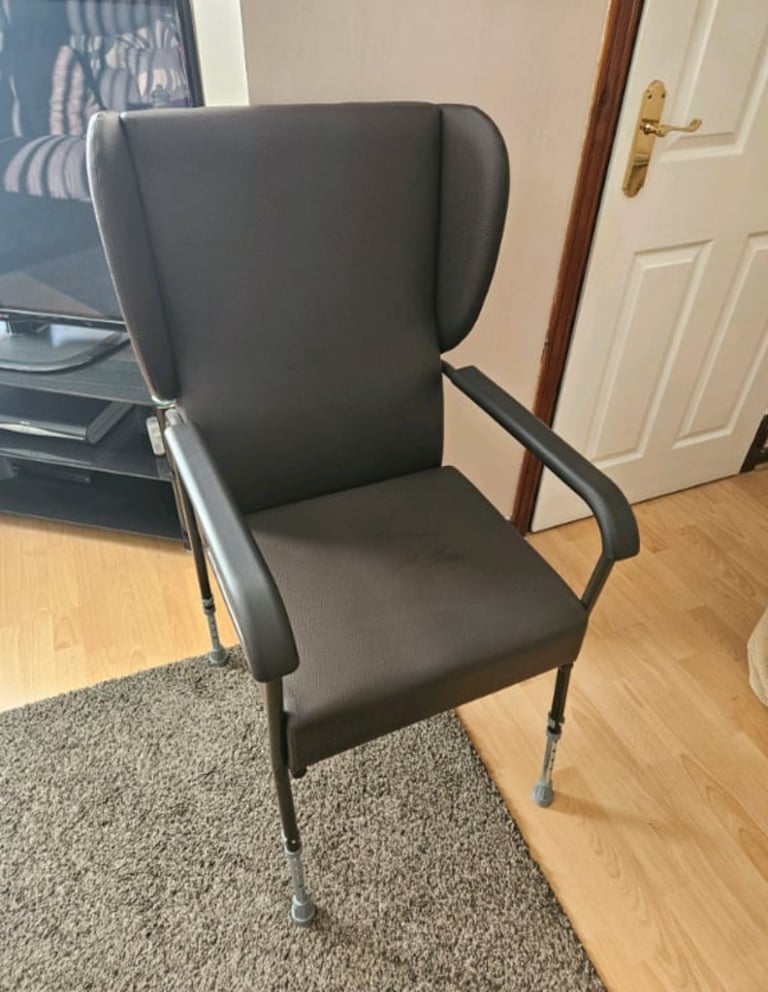Height Adjustable Orthopaedic Leather Chair in Maryhill, Glasgow