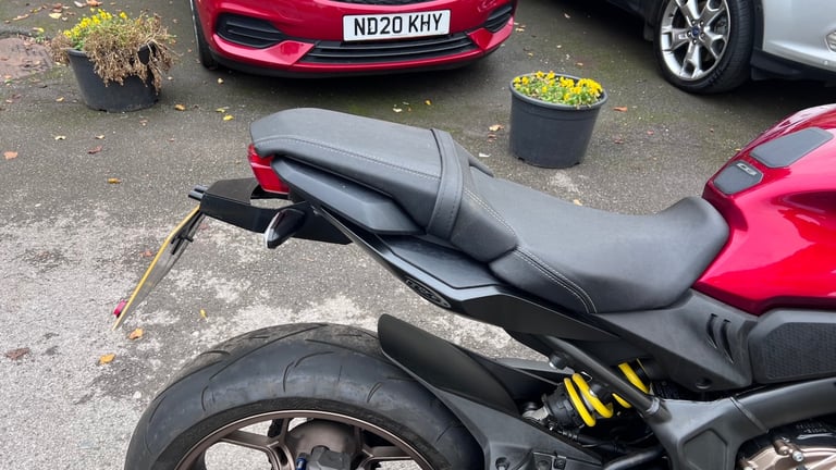 2019 Honda CB CB650RAKED (19MY) black widow can with original system fsh stunner  Tourer Petrol M...