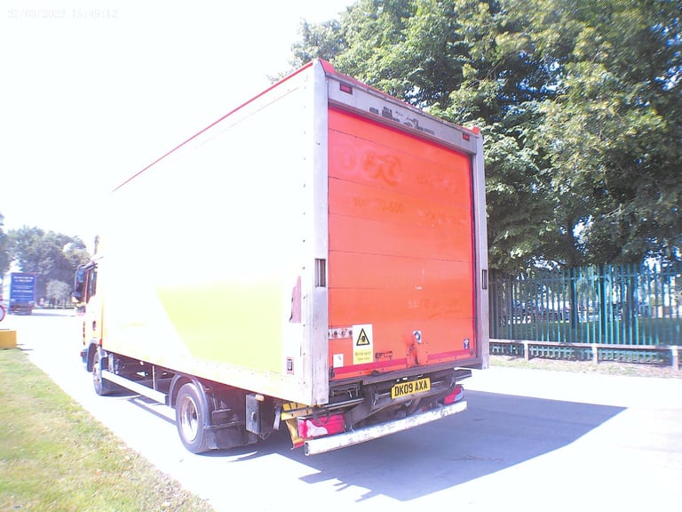 2009 MAN TGL manual 18 ft box tailift 8.1 mtr long mot 11/24