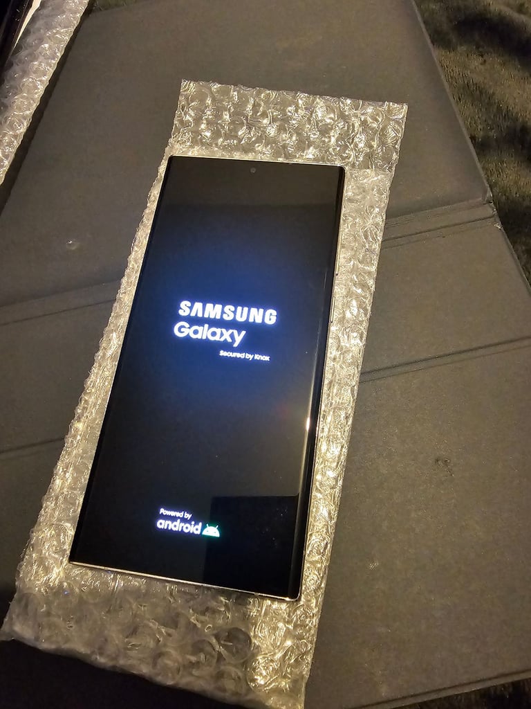 Samsung s22 ultra 5g 128gb dual sim unlocked £230