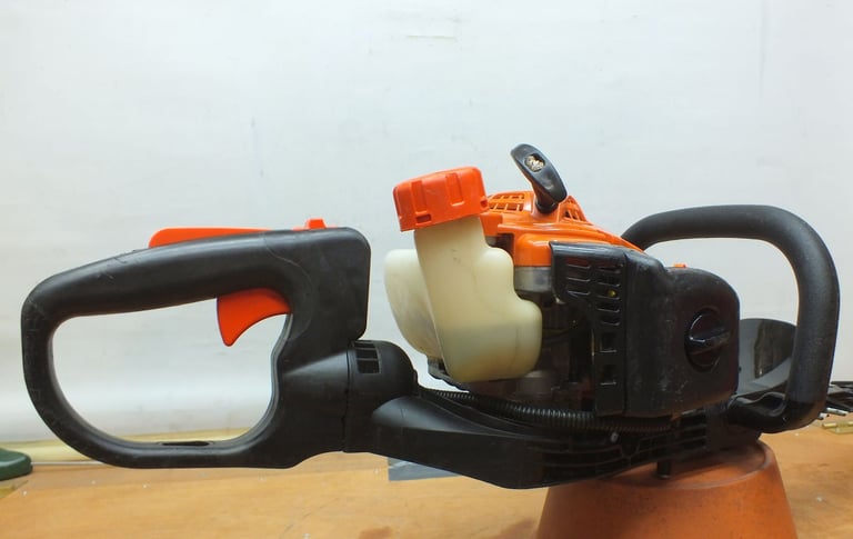 Echo HCR-185ES Double Sided Petrol Hedge Trimmer Stihl Husqvarna 