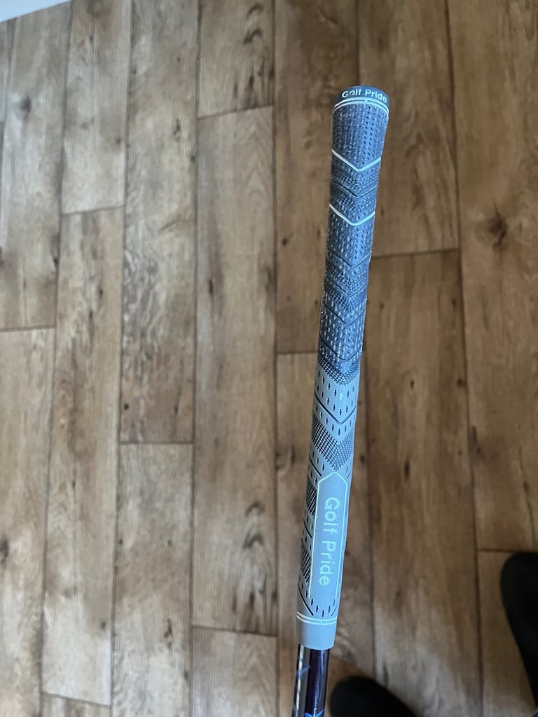 Cobra SZ Xtreme Driver 10.5 degree stiff