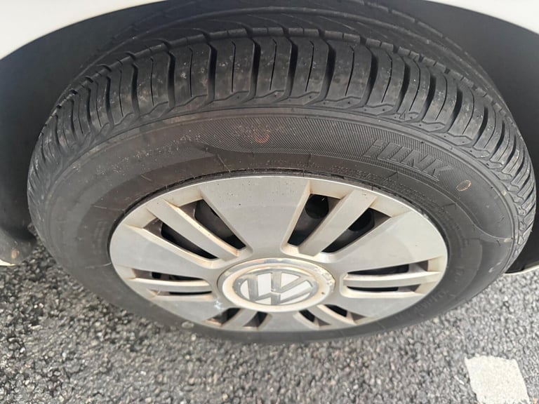 2014 Volkswagen up! 1.0 Move up! Euro 5 3dr HATCHBACK Petrol Manual