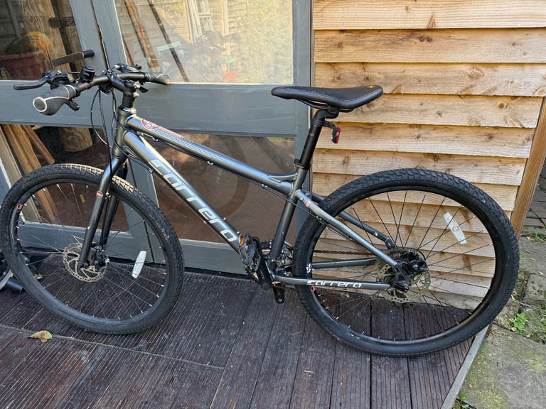 Carrerer Subway Hybrid Adult Bicycle £170