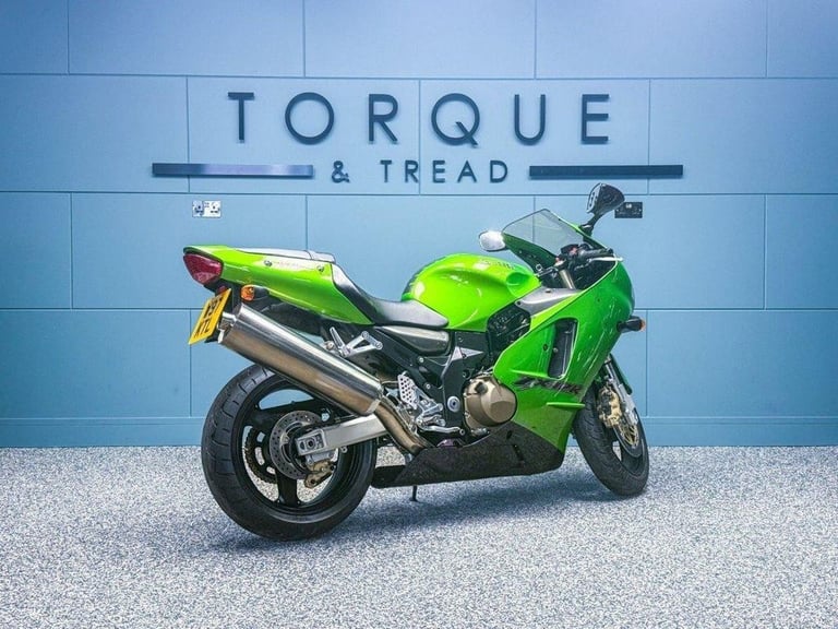 2000 W KAWASAKI ZX-12R NINJA 1199CC - 4820 MILES - ONE OWNER - COLLECTOR BIKE