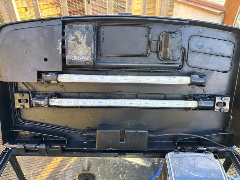 Tropical Fish tank including all you need to start. 